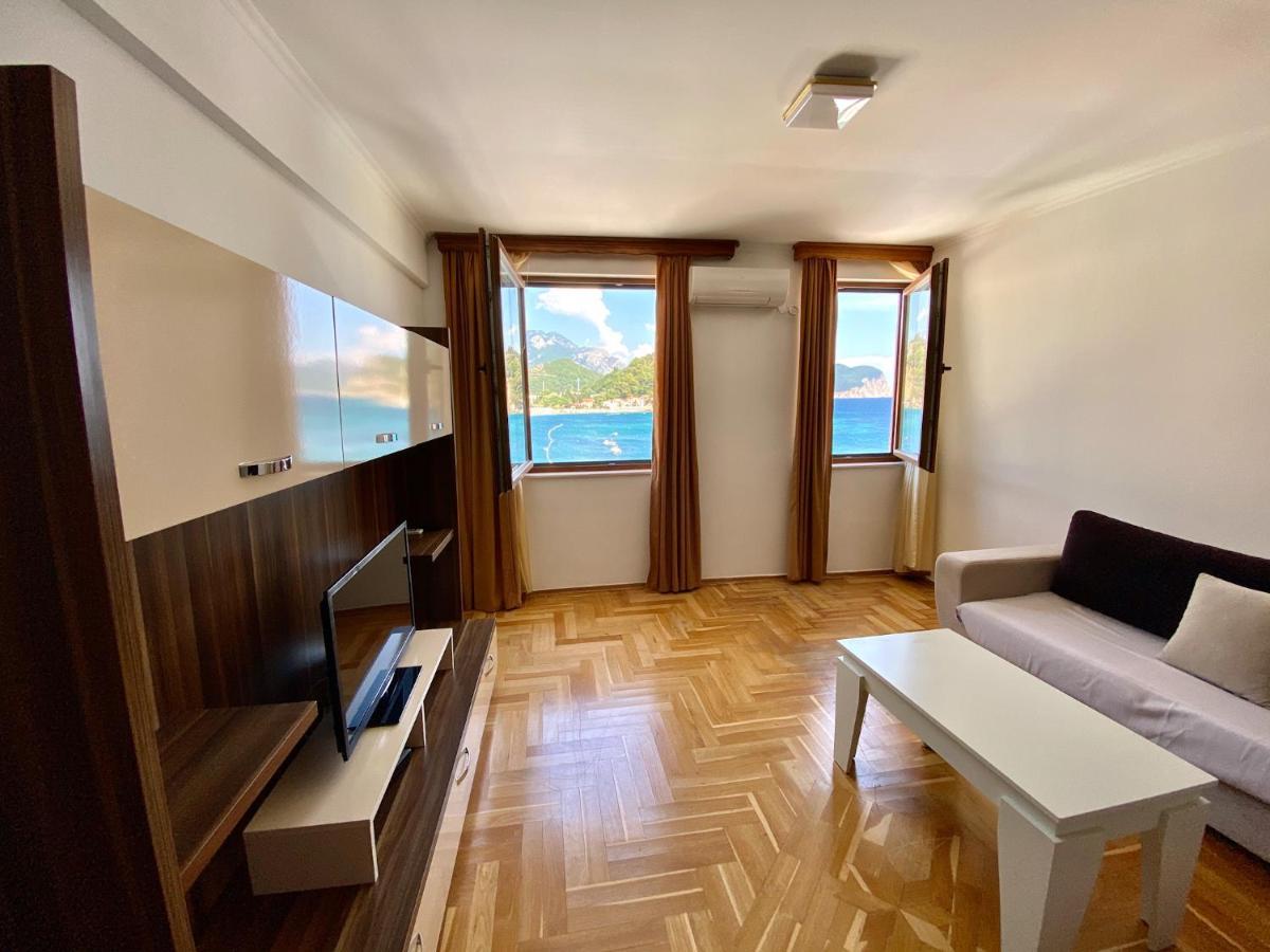 Apartments First Line Petrovazzo Esterno foto